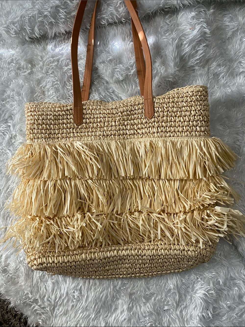 Universal Thread Natural Straw Fringe Tote with Tan Handles - Picture 4 of 5